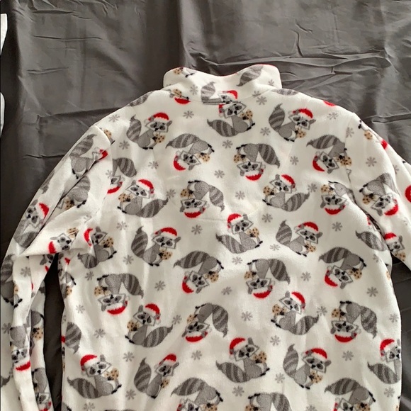 Fleece pajama top - Picture 2 of 2